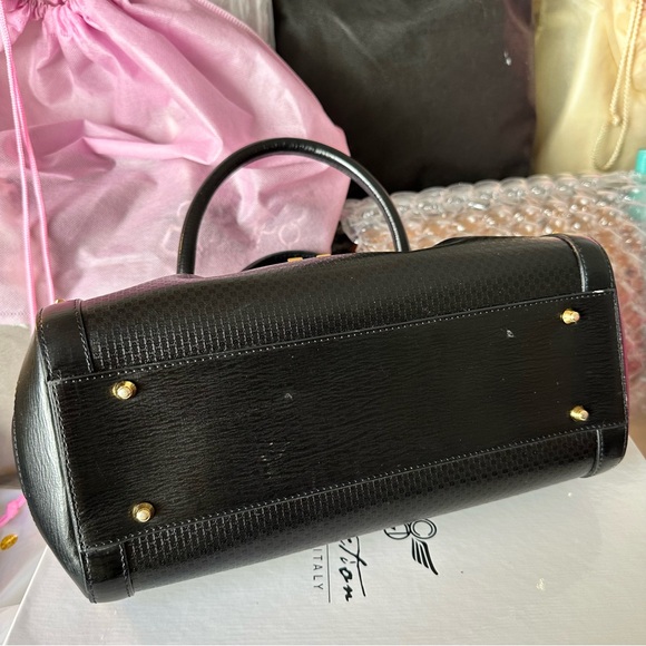Metro City ITALY HANDBAG $400 Retail - Picture 10 of 14